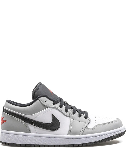 Air Jordan 1 Low "Light Smoke Grey"